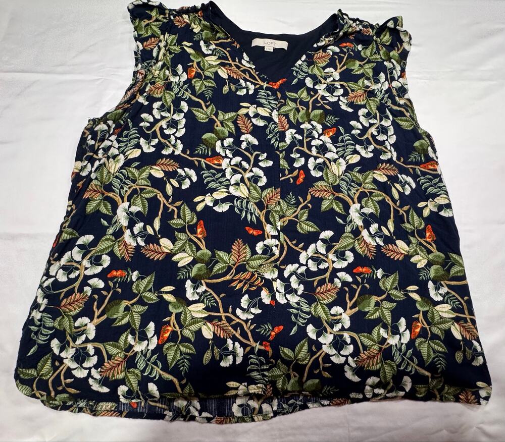 LOFT Women’s XL Sleeveless Blouse Tropical Botanical Moth Ruffle Shoulder V-Neck